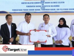 Teken Nota Kesepahaman, Kemenkum Sulsel Serahkan 5 Hak Kekayaan Intelektual Bulukumba