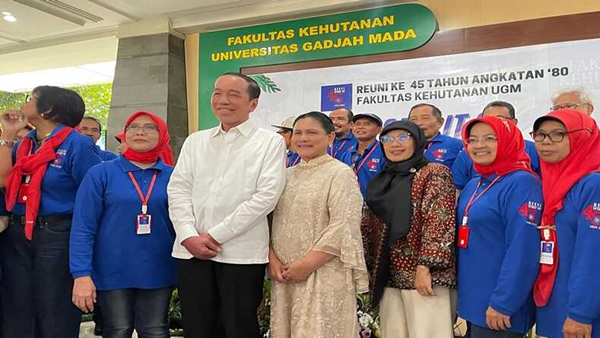 Reuni Jokowi Jadi Bulan-bulanan: “Kalkulator Aja Nangis Lihat Ini”