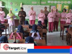 Ketua Yayasan Kemala Bhayangkari Cabang Gowa Tinjau Penyaluran MBG di Bajeng Barat